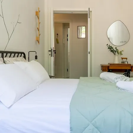 Apartment Mir Al Lago, Dongo 东戈