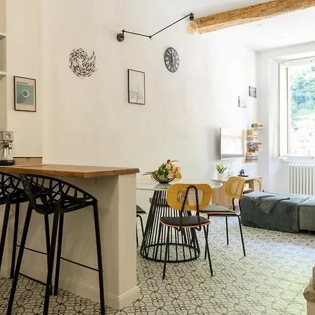 Apartment Mir Al Lago, Dongo 公寓 *