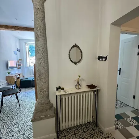 Apartment Mir Al Lago, Dongo 公寓 东戈