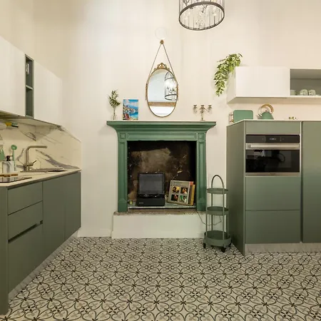 דירה Mir Al Lago, דונגו