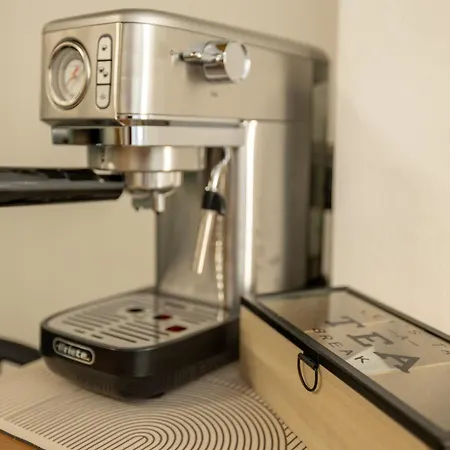 Mir Al Lago, דירה דונגו